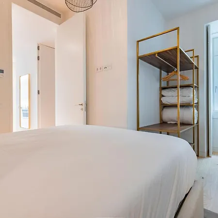 Апартаменты Ando Living - Douradores House