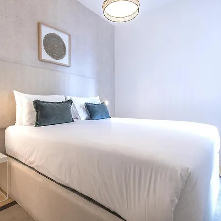 Апартаменты Ando Living - Douradores House *