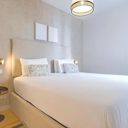 Ando Living - Douradores House Лиссабон