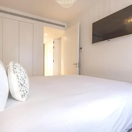 Apartament Ando Living - Douradores House