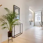 Ando Living - Douradores House Апарт-отель Лиссабон