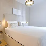 Ando Living - Douradores House Лиссабон