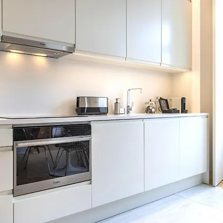 Ando Living - Douradores House