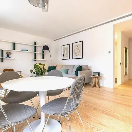 Ando Living - Douradores House דירה