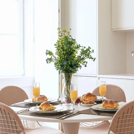 Ando Living - Douradores House דירה *