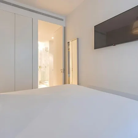 Ando Living - Douradores House דירה *